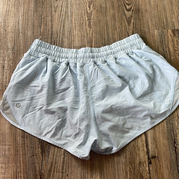 Lululemon hotty hot shorts - Picture 2 of 2